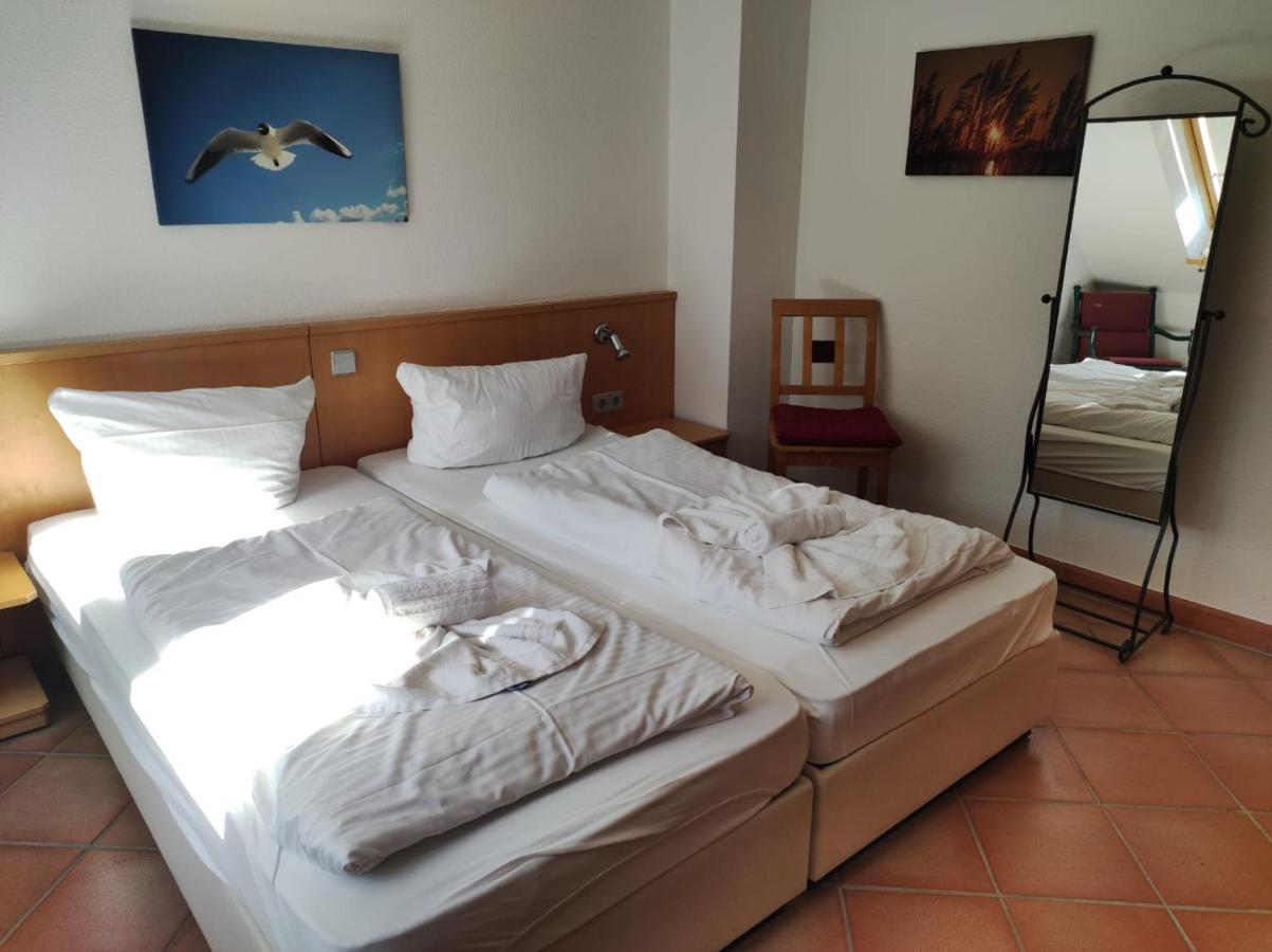 Apartment Seeadler Mit Balkon Dewichow Exterior photo